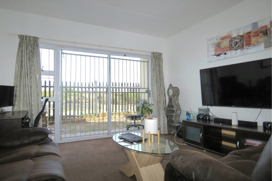 2 Bedroom Property for Sale in Parklands Western Cape